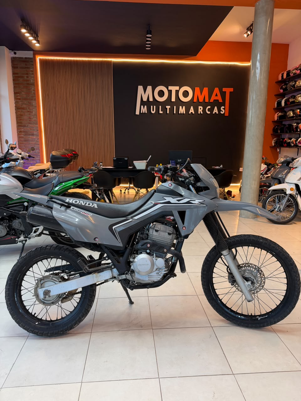 HONDA TORNADO 250 · 2015 · GRIS