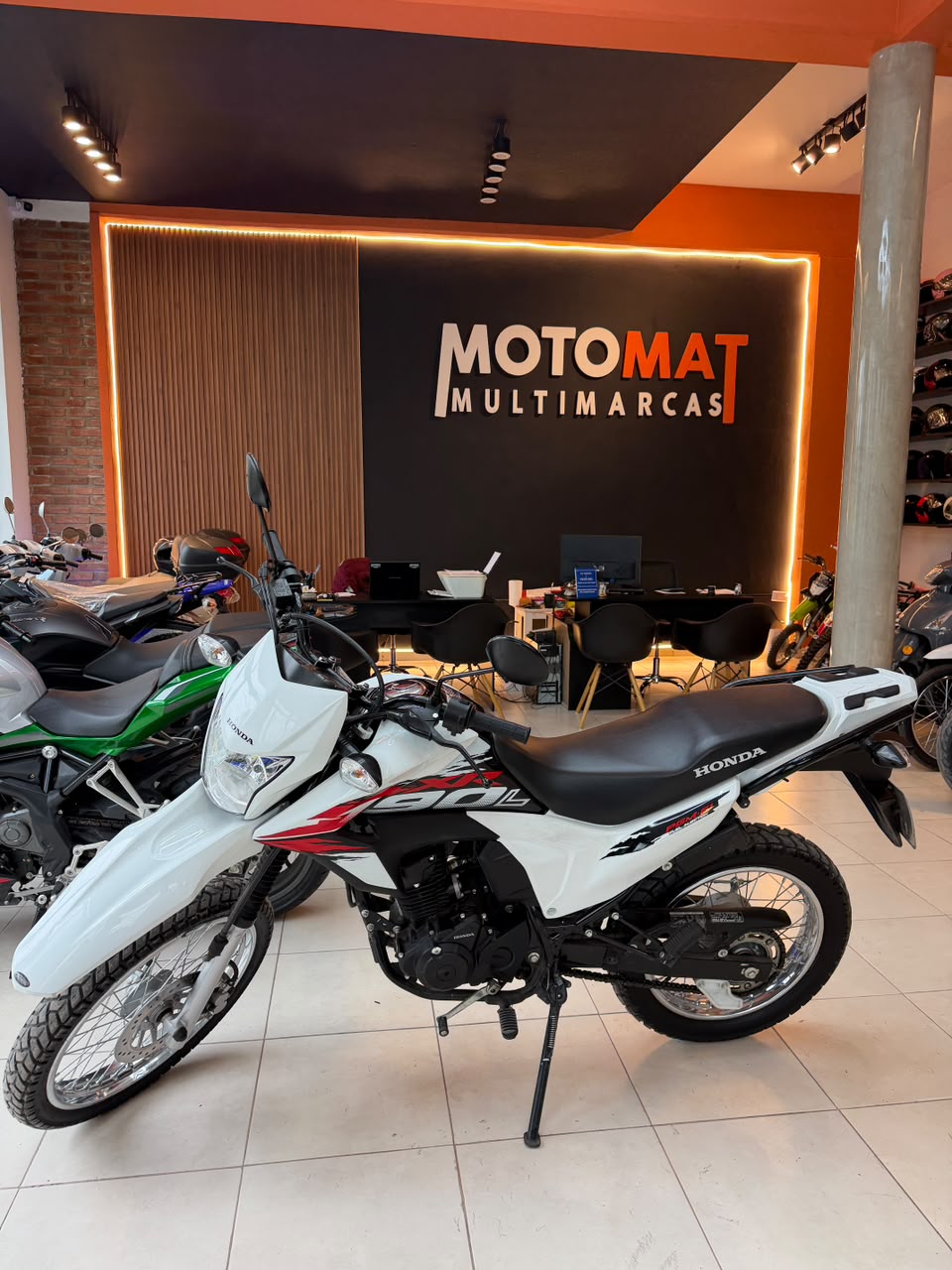 HONDA XR 190 · 2023 · BLANCA